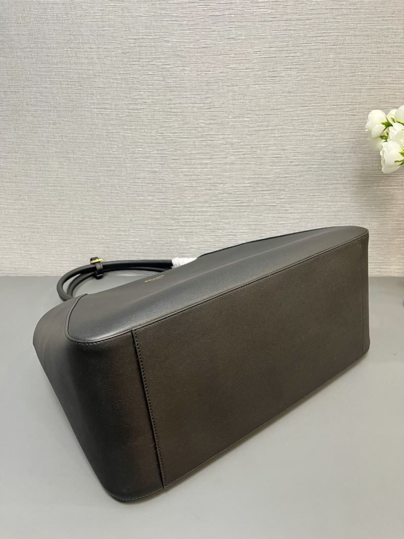 Pra*a top handle bags